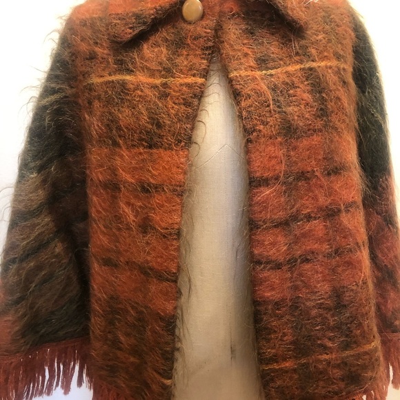 Vintage Andrew Stewart Mohair/ wool cape - Picture 15 of 16